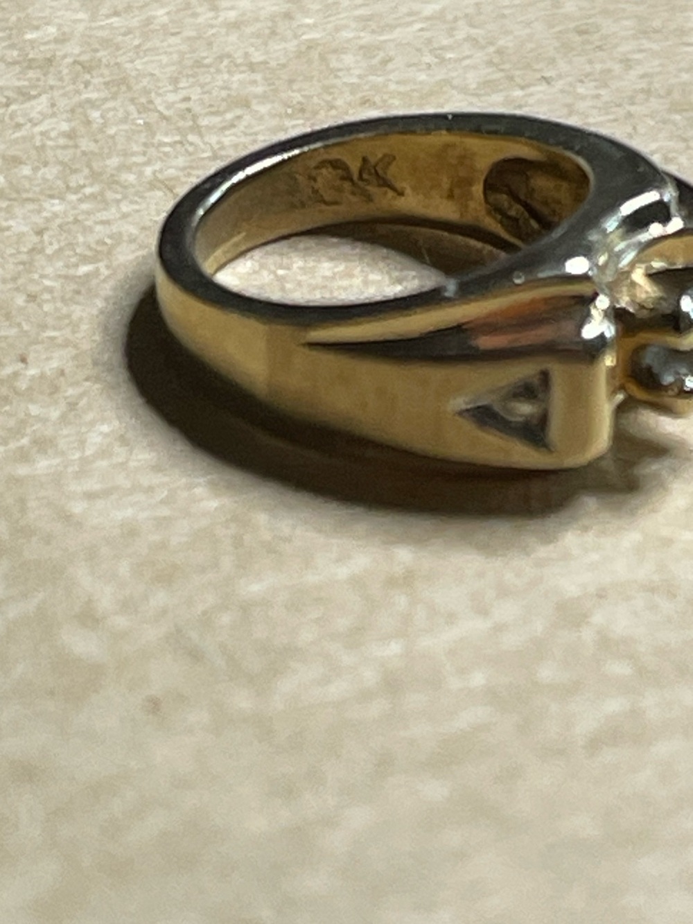 10KT SMALL Charm Size Ring with Diamond Chip. Very cute. See photos. - Picture 7 of 16